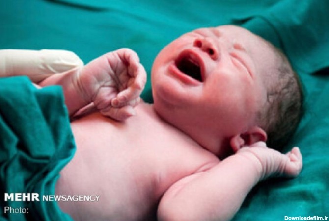 نوزاد عجول بستان آبادی در داخل آمبولانس به دنیا آمد - تابناک | TABNAK