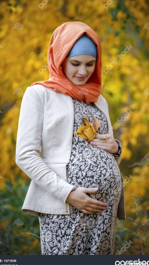 عکس زن حامله با حجاب