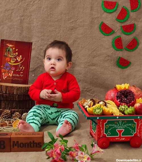 ایده‌های عکس یلدا نوزاد برای عکاسی در منزل - مجله چند ماهمه