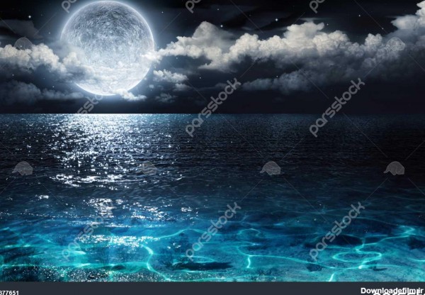 عاشقانه و دیدنی پانوراما با ماه کامل در دریا به شب 1377651