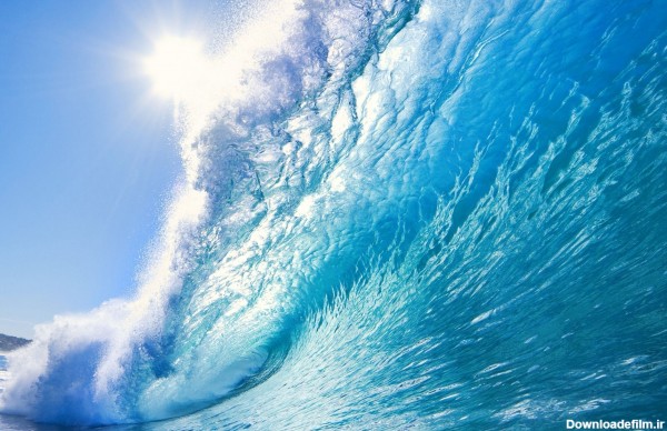 دانلود تصویری موج دریای زیبا برای پس زمینه