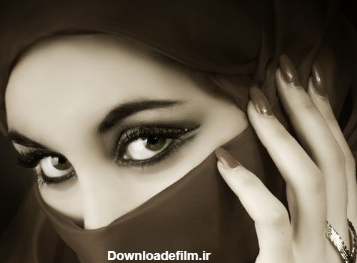 حجاب نگاه چشم های زن زیبا آرایش عربی شدید 1224215