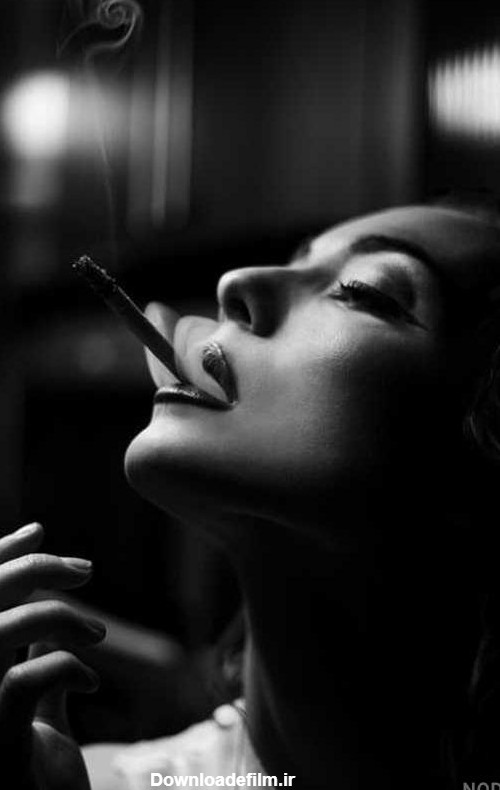 عکس دخترونه سیگاری