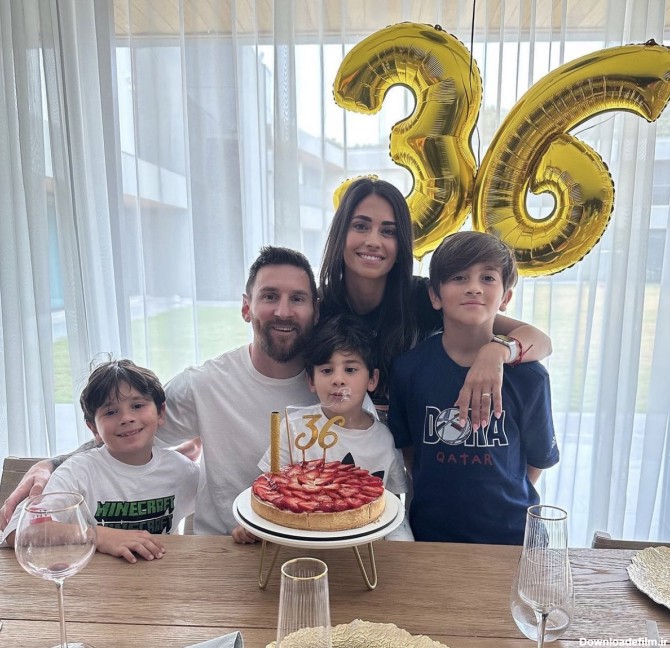 لیونل مسی و جشن گرفتن تولد 36 سالگی خود در کنار خانواده ...