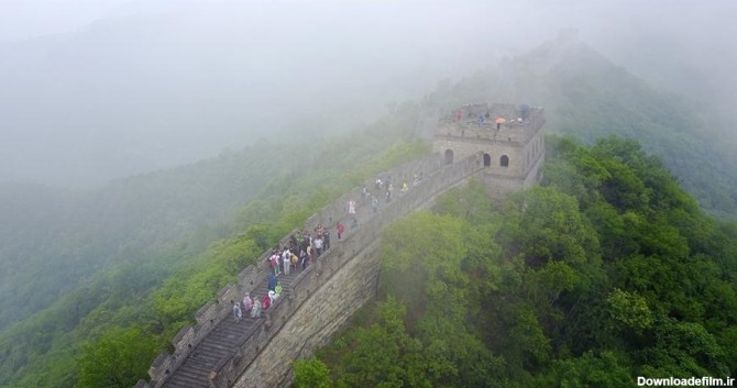 تصاویر | نمای هوایی زیبا از دیوار بزرگ چین در میان مه و باران