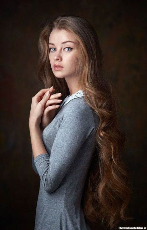 عکس دختر زیبا با موهای بلند