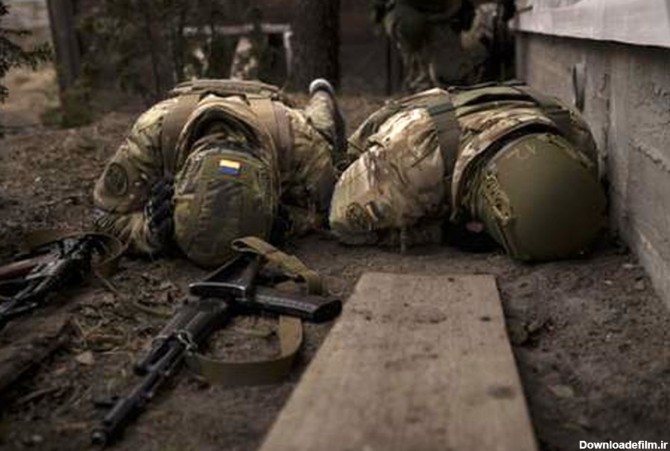 فیلم وحشتناک خودکشی یک سرباز روسی در جنگ | رویداد24