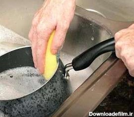 بهترین روش تمیز کردن و برق انداختن ظروف و قابلمه تفلون سوخته