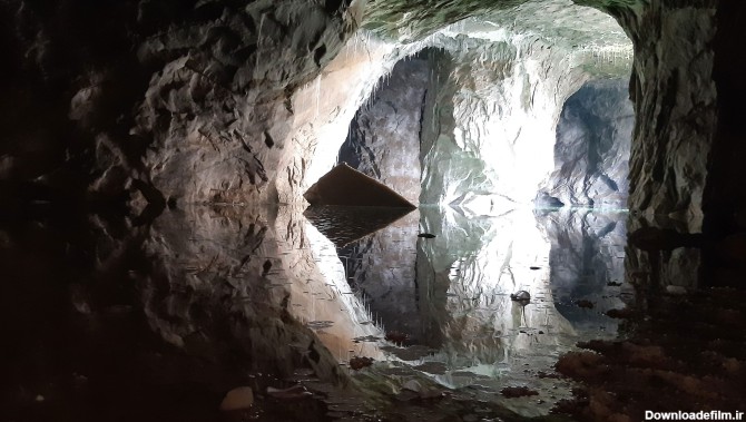 غار نمکی گرمسار، عکس و اطلاعات (فارسی و انگلیسی) + ویدئو معرفی