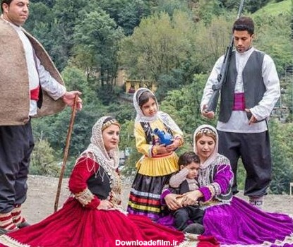 آشنایی با لباس محلی گیلانی‌ها؛ شادترین لباس جهان - همشهری آنلاین