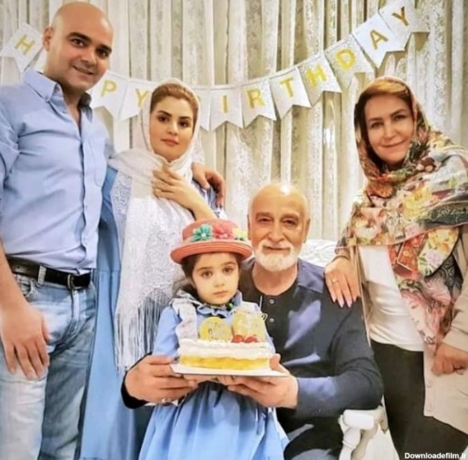 جشن تولد بی آلایش آقای بازیگر در کنار خانواده+عکس