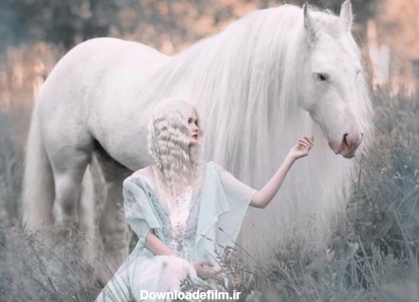 عکس دختر با اسب سفید برای پروفایل - مثبت 1