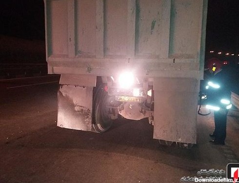 تصادف پراید با کامیون در بزرگراه یاسینی