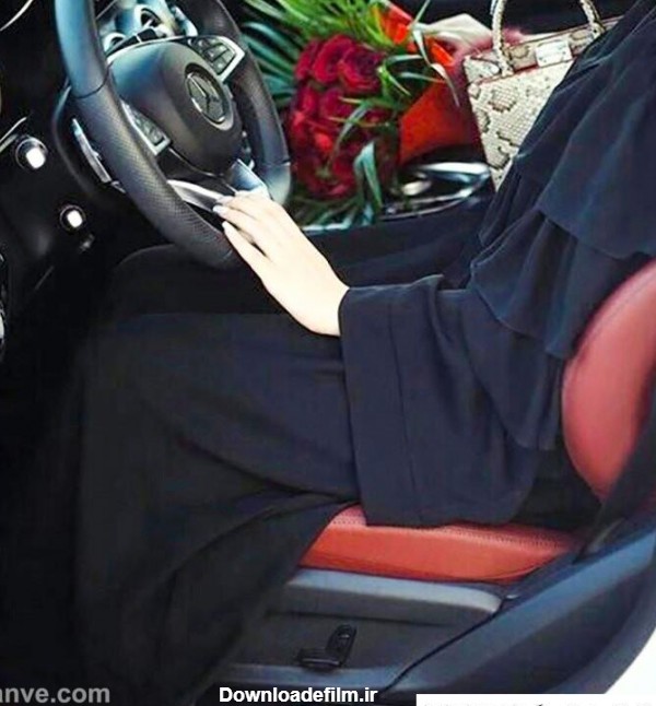 عکس گل رز داخل ماشین