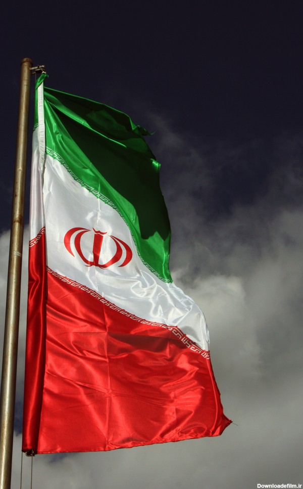 File:Iranian national flag (tehran).jpg - Wikipedia