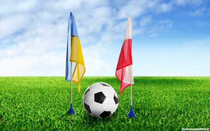 تصویر با کیفیت توپ فوتبال با دو پرچم