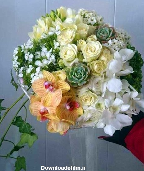 گل آرایی دسته گل عروس