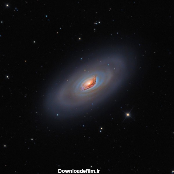 کهکشان چشمِ سیاه: M64 – یک پزشک