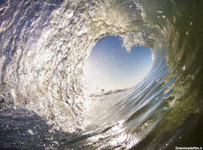 موجی در دریا به شکل قلب/عکس