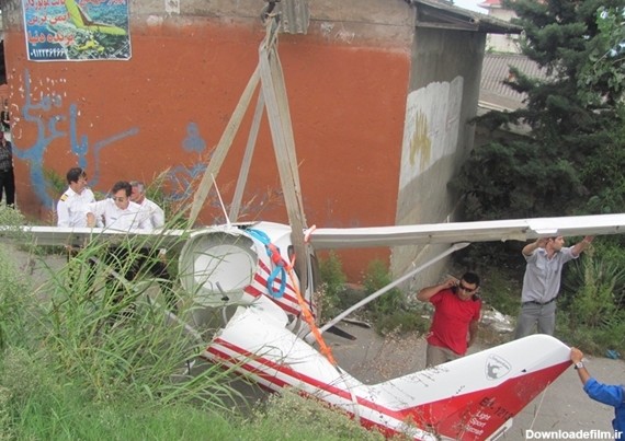 فرارو | (تصاویر) سقوط هواپیمای تفریحی در رامسر