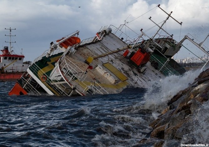 کشتی باری ترکیه در دریای سیاه غرق شد - تسنیم