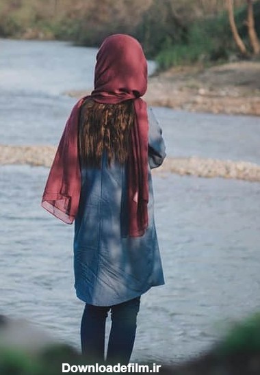 عکس دختر ایرانی کنار دریا از پشت سر