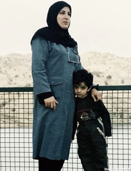 کودکی علی شادمان در آغوش مادرش + عکس