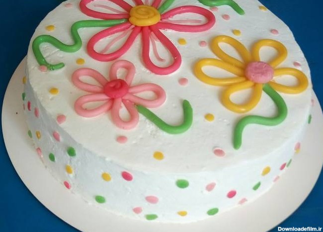 طرز تهیه کیک تولد دخترانه (تزیین با خمیر ژلارد) ساده و خوشمزه توسط ...