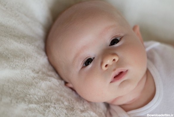 بینایی نوزاد یک ماهه و سیر تکاملی آن نی نی لیست