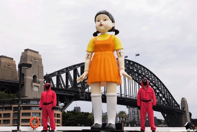ببینید | حضور عروسک «بازی مرکب» به مناسبت هالووین در بندر سیدنی
