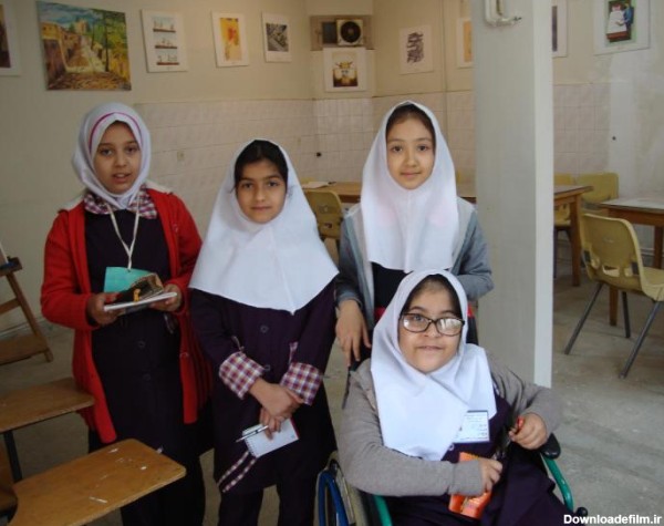 بازدید دانش آموزان مدرسه ثارالله از کتابخانه ابن سینا