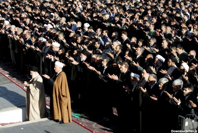 عکس / اقامه نماز عید فطر به امامت رهبر معظم انقلاب اسلامی