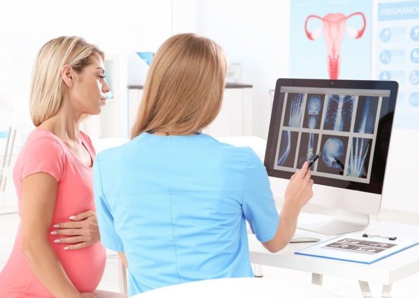 فرارو | آیا زنان باردار می‌توانند عکس رادیولوژی بگیرند؟