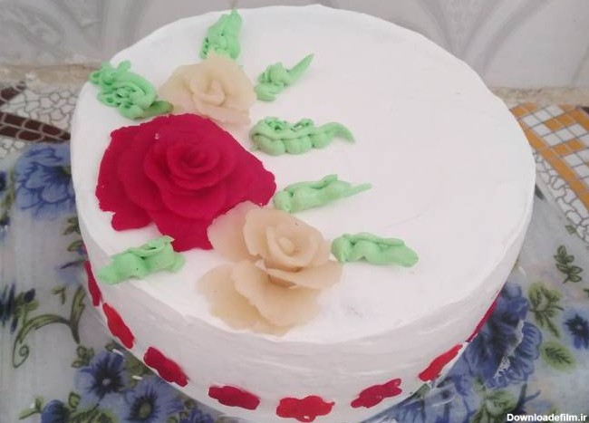 طرز تهیه کیک با تزئین گل رز ژلاردی ساده و خوشمزه توسط بانو - کوکپد