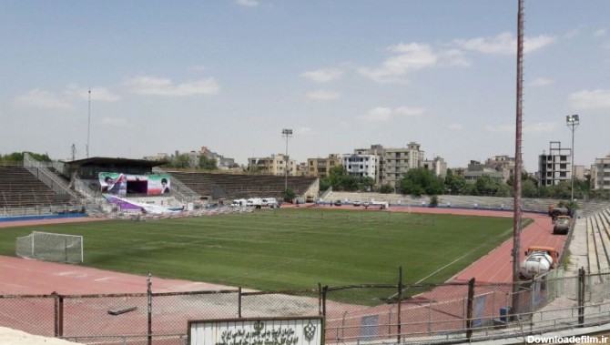 سقوط نورافکن ورزشگاه تختی مشهد