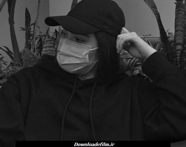 عکس دختر با ماسک برای پروفایل