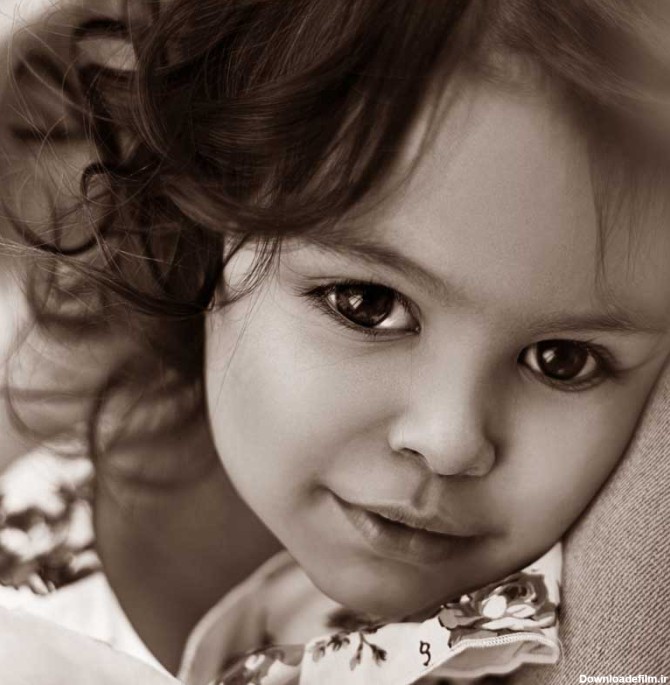 دانلود تصویر با کیفیت سیاه و سفید دختر بچه زیبا | تیک طرح مرجع ...