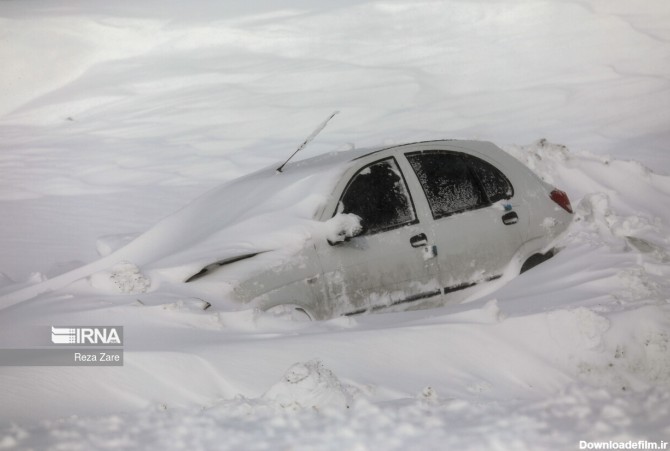 عکس/ خودروهایی که در اردبیل با چالش برف مواجه شده اند