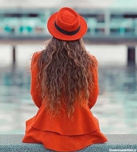 عکس پروفایل دخترونه دختری با لباس قرمز - دانلود رایگان - پارس پی ان جی