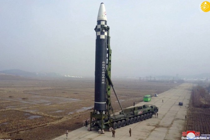 فرارو | (تصاویر) خوشحالی کیم جونگ اون هنگام آزمایش موشک قاره‌پیما