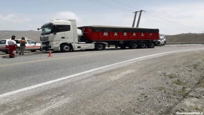 ۶ کشته و زخمی در تصادف ۳ تریلر در جاده ایرانشهر - تابناک ...