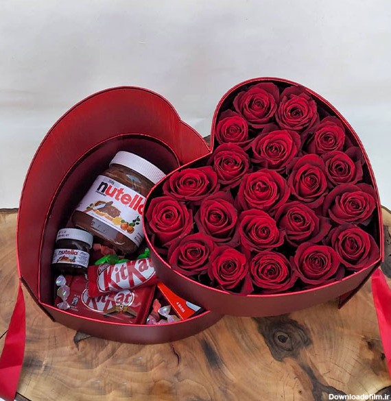 باکس گل رز و شکلات طرح قلب مدل 542 | گل فروشی آنلاین هما