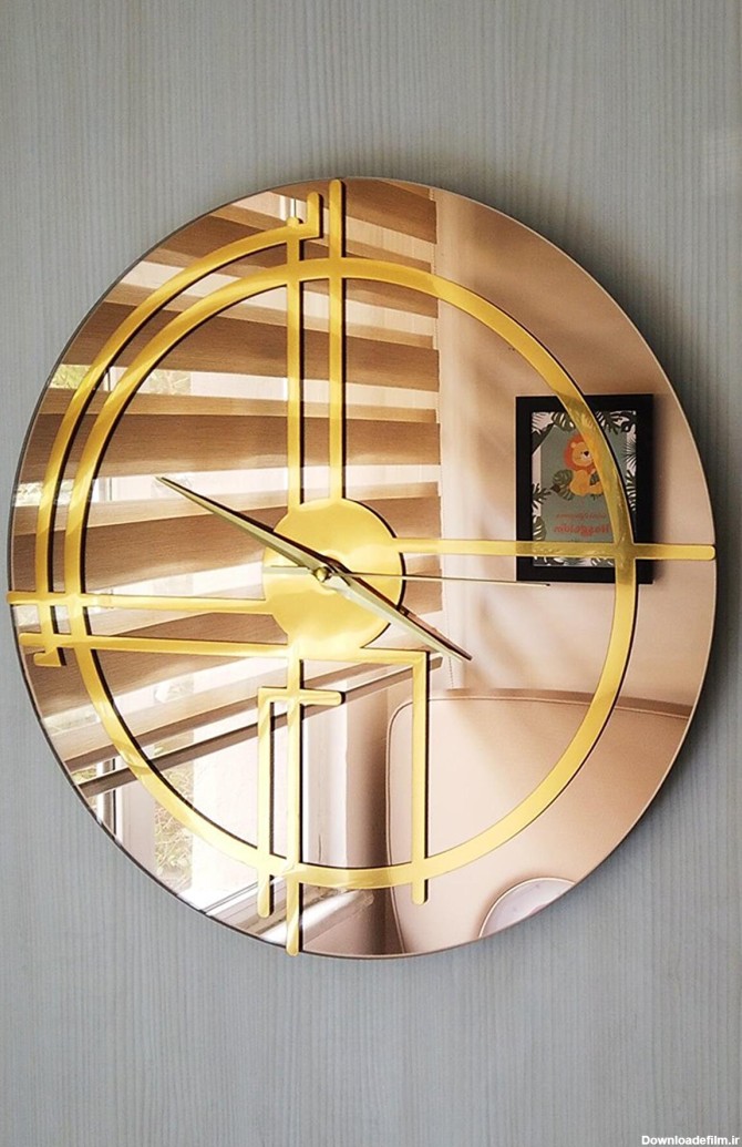 ترندیاب | ساعت دیواری آینه ای واقعی 50 سانتی متری زمان شهر طلایی