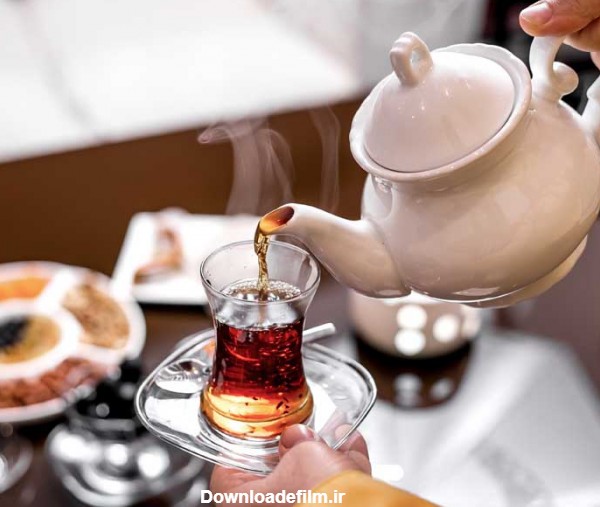 عکس ریختن چای | تیک طرح مرجع گرافیک ایران