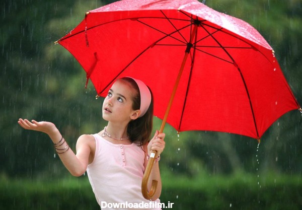 دانلود 40 عکس پروفایل لاکچری دختر در باران واقعی و انیمه ای