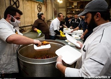 طبخ و توزیع غذای نذری به مناسبت ولادت حضرت صاحب الزمان عج در مناطق محروم تهران