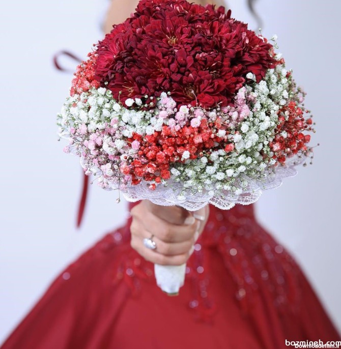 بزمینه | گل عروسی