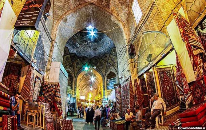 بازار وکیل از مکان های دیدنی شیراز برای خرید