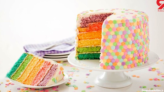 کیک تولد در مدل های لایه لایه رنگی / عکس