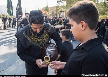 حرکت نمادین ورود کاروان امام حسین (ع) به کربلا و اجرای تعزیه- یزد